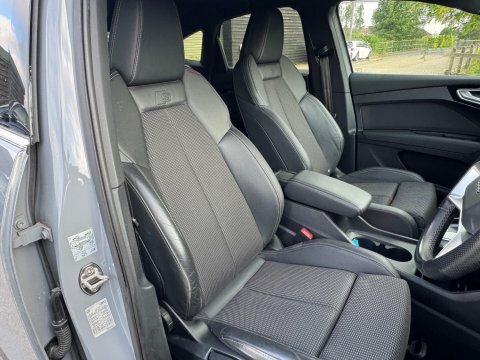 Audi Q4 E Tron 35 S Line RJ71TXP Grey #4