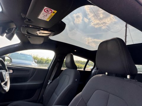 Volvo C40 Recharge 69Kwh Plus Black