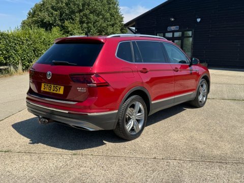 Volkswagen Tiguan Allspace 2.0 Tdi Sel Red #3