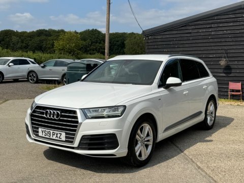 Audi Q7 3.0 Tdi V6 YS19PXZ White #4