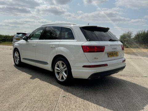 Audi Q7 3.0 Tdi V6 YS19PXZ White #6