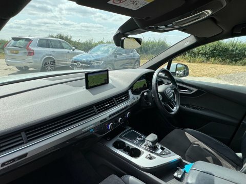 Audi Q7 3.0 Tdi V6 YS19PXZ White #5