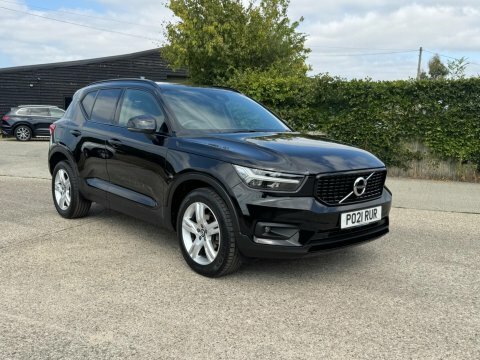 Volvo XC40 1.5 T3 R-design PO21RUR Black #3