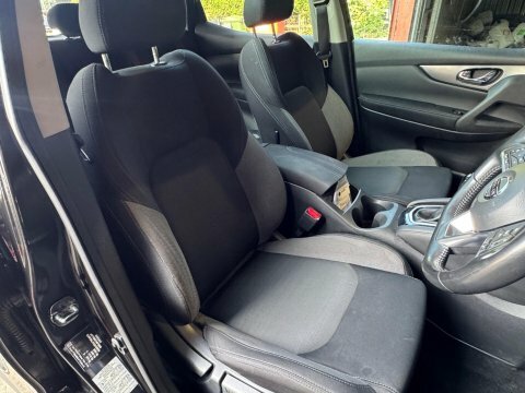 Nissan Qashqai 1.6 Dci N-connecta Black #2