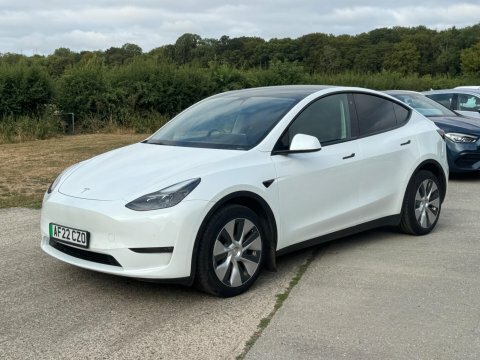 Tesla Model Y Dual Motor Long White #3