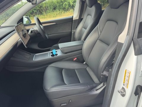 Tesla Model Y Dual Motor Long White #2