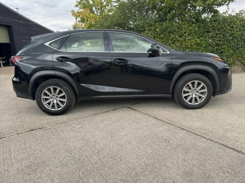 Lexus NX 2.5 300H Premier E-cvt 4Wd Euro 6 Ss White #31