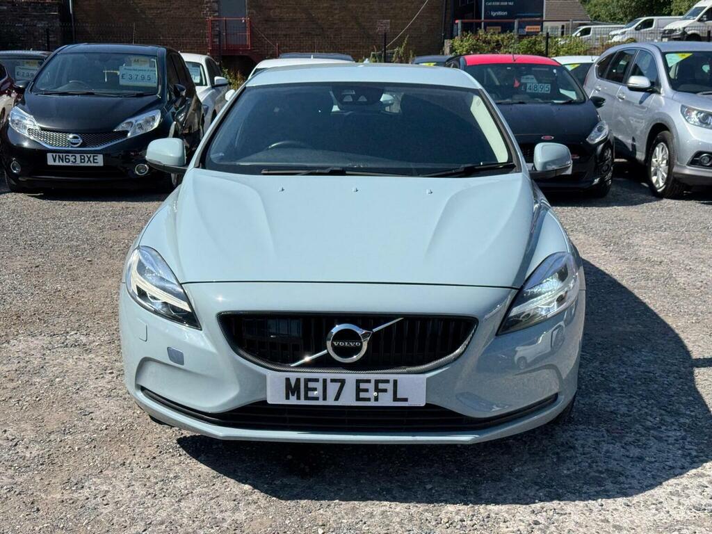 Volvo V40 2.0 D4 Momentum Nav Plus Euro 6 Ss Blue #2