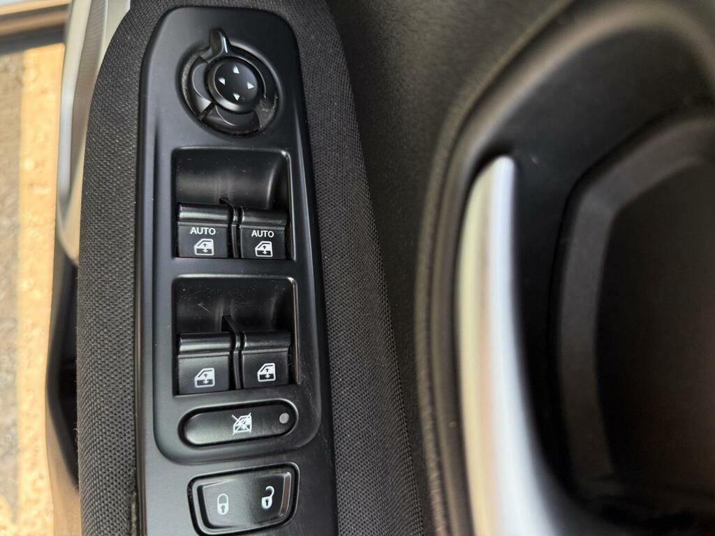 Jeep Renegade  Black #40