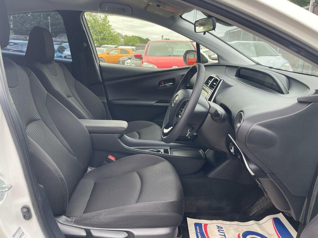 Toyota Prius 1.8 Phev Excel Cvt  #9
