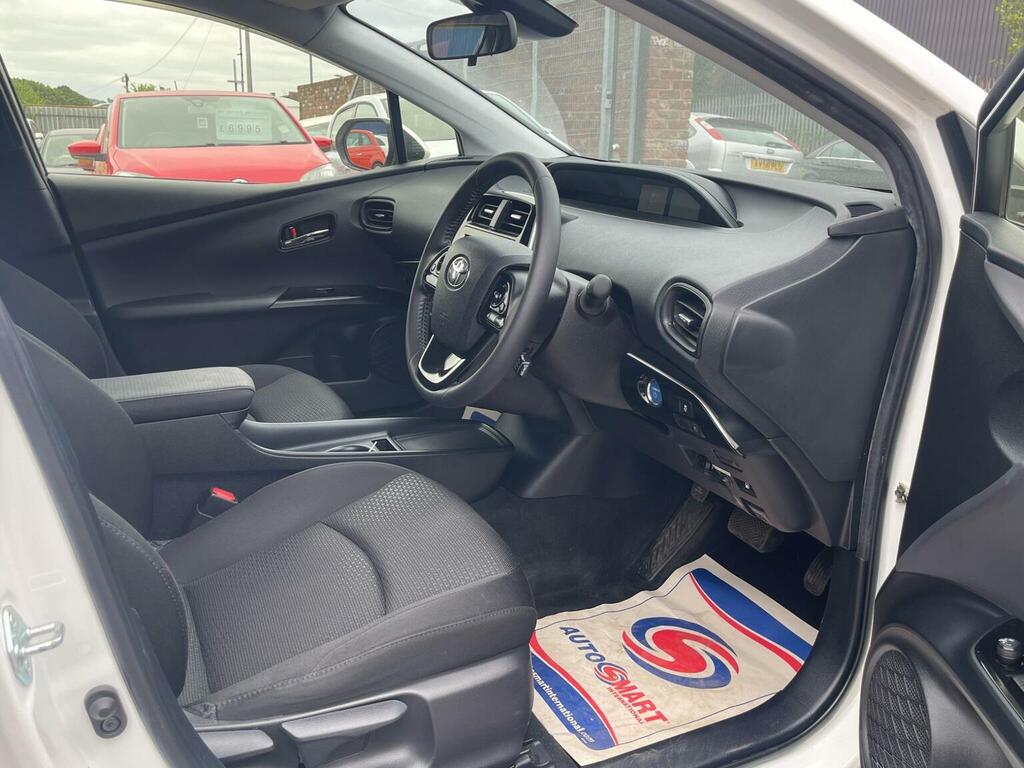 Toyota Prius 1.8 Phev Excel Cvt  #8