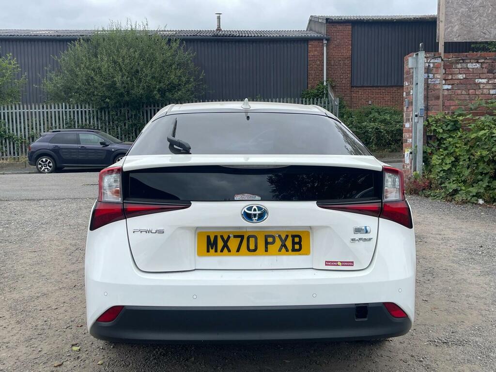 Toyota Prius Hatchback 1.8 Vvt-h Active Hatchback Hy White #5