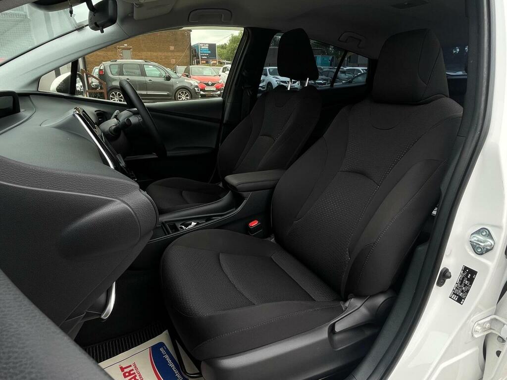 Toyota Prius 1.8 Phev Excel Cvt  #15