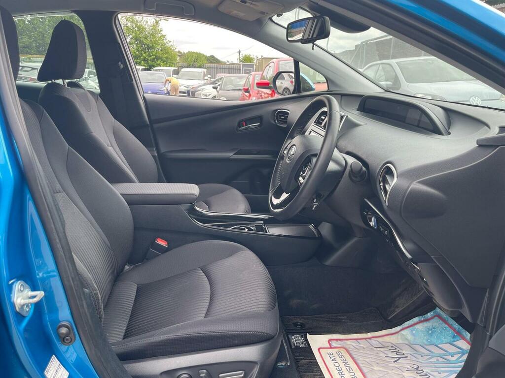 Toyota Prius 1.8 Phev Excel Cvt White #9