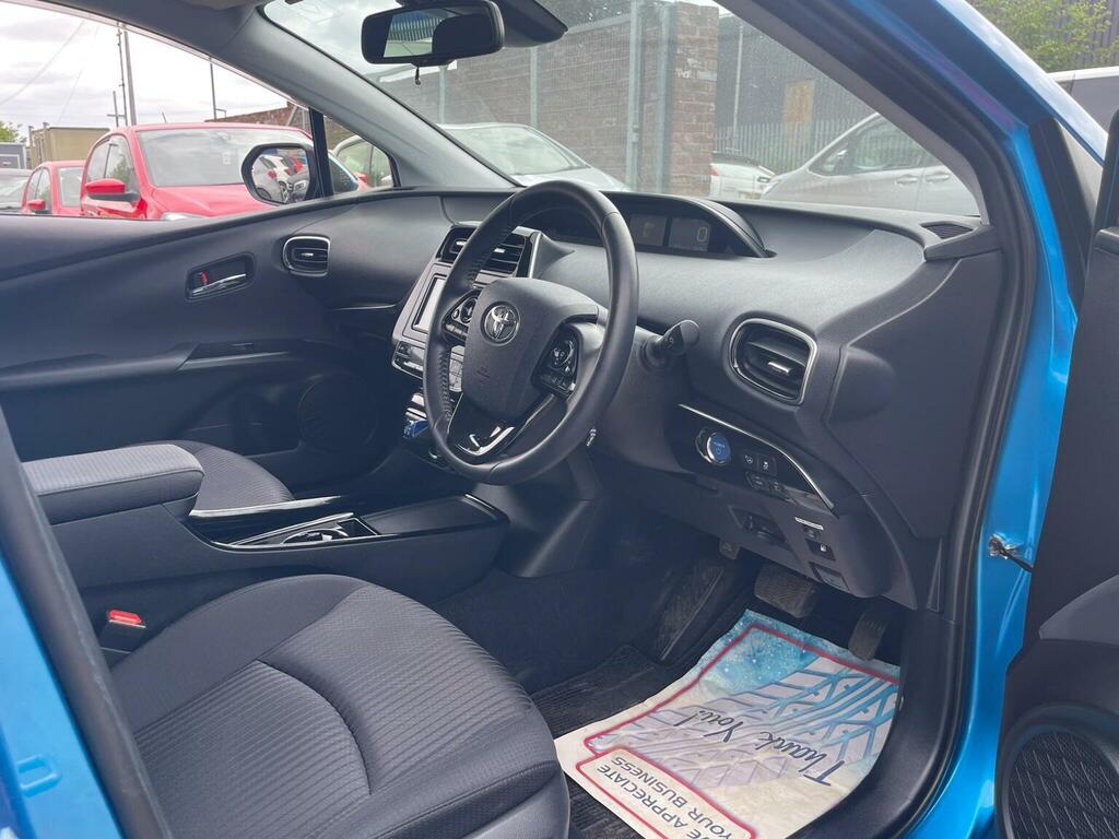 Toyota Prius 1.8 Phev Excel Cvt White #8