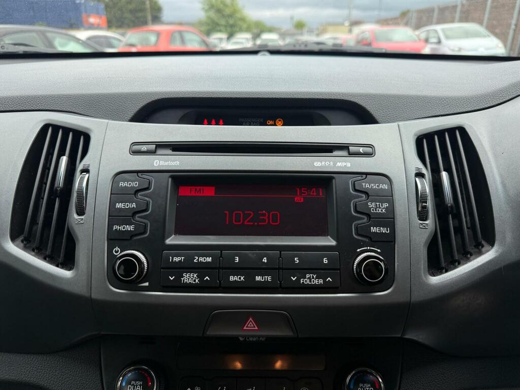 Kia Sportage  White #32