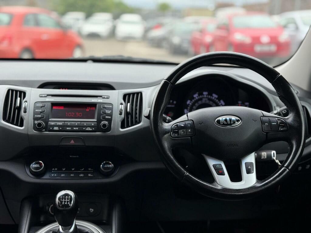 Kia Sportage  White #23