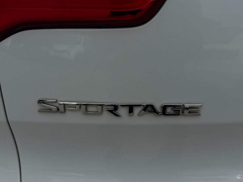Kia Sportage  White #37