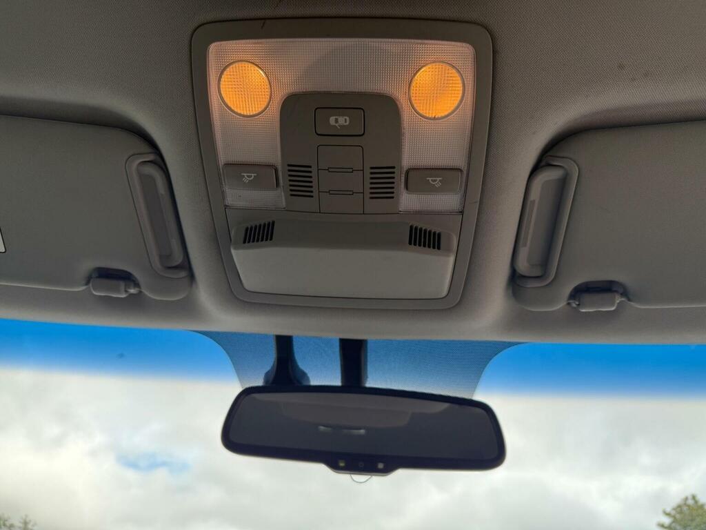 Kia Sportage  White #35