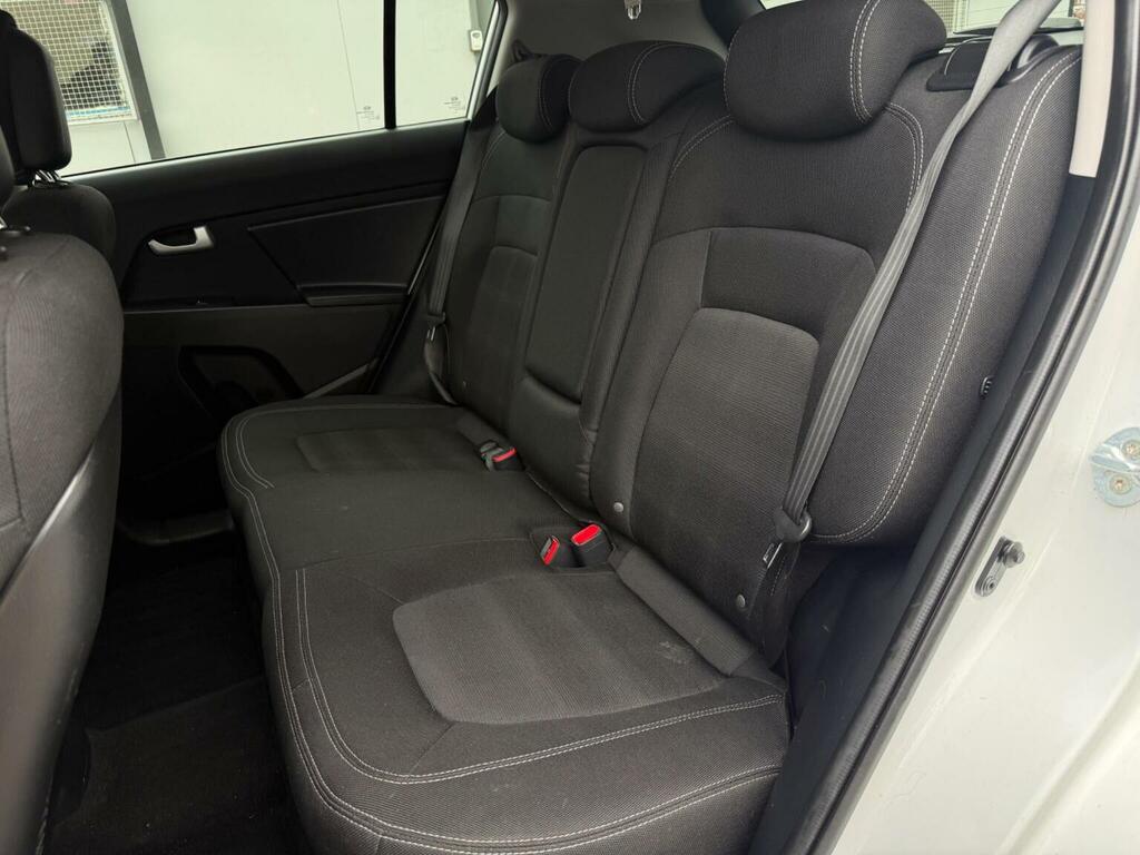 Kia Sportage  White #18