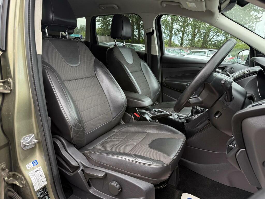 Ford Kuga 2.0 Tdci Titanium X Sport Suv Powershif White #13