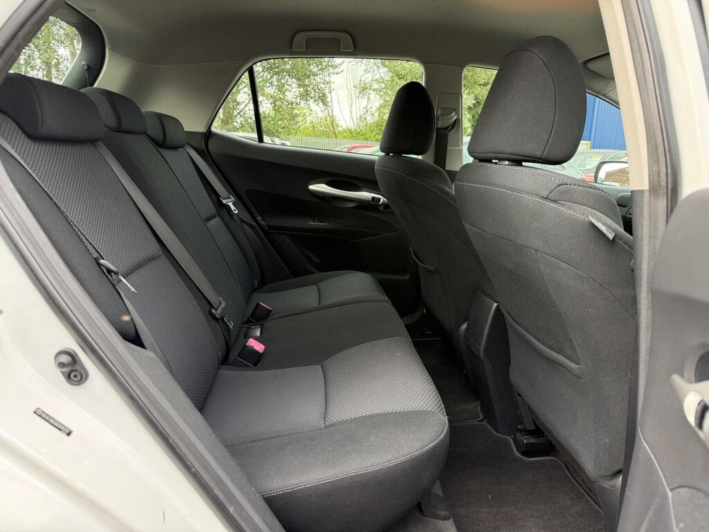 Toyota Auris Vvt I Red #22
