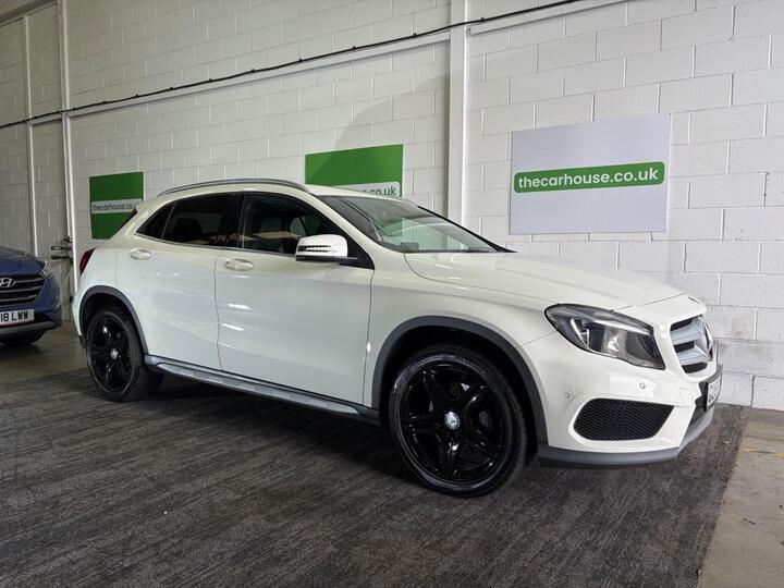 Mercedes-Benz GLA Class 2.1 Gla220d Amg Line Executive 7G-dct 4Matic Eur White