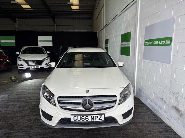 Mercedes-Benz GLA Class 2.1 Gla220d Amg Line Executive 7G-dct 4Matic Eur GU66NPZ White #2