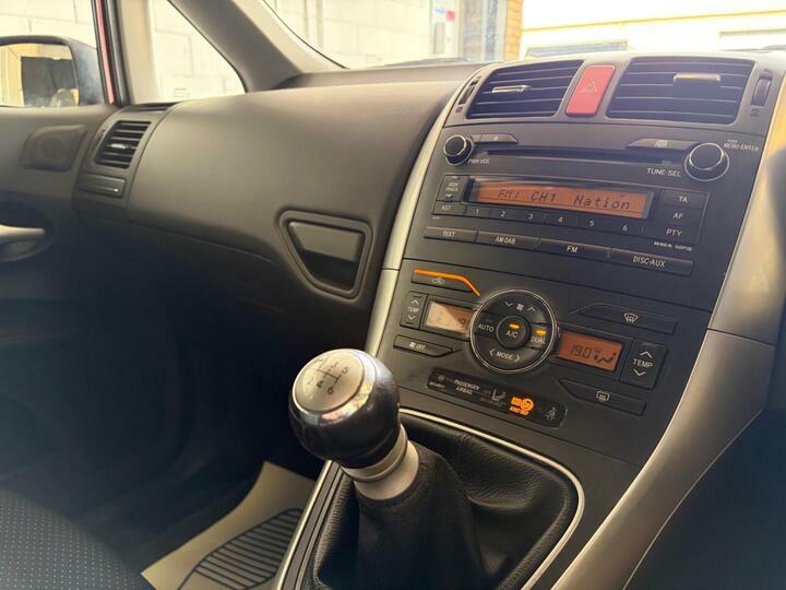 Toyota Auris 1.5 Compliant Red #20