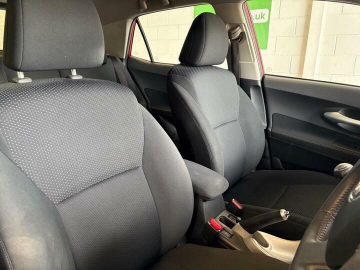 Toyota Auris 1.5 Compliant Red #24