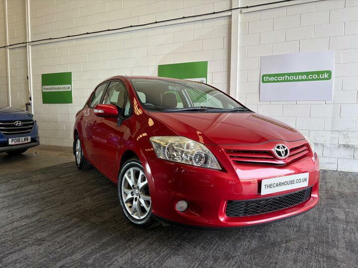 Toyota Auris 1.5 Compliant Red #7
