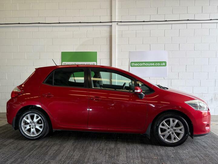 Toyota Auris 1.5 Compliant Red #14