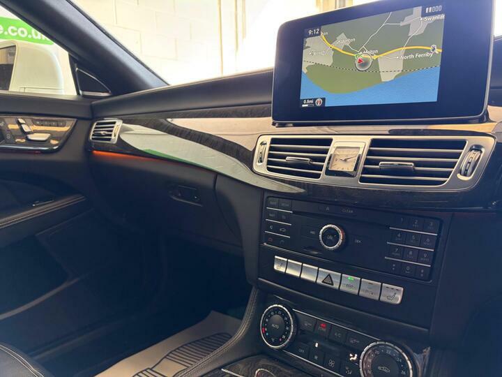 Mercedes-Benz CLS Cls400 Amg Line Black #21