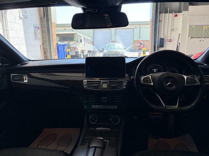 Mercedes-Benz CLS Cls400 Amg Line Black #23