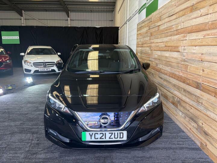 Nissan Leaf 40Kwh Acenta Black #2
