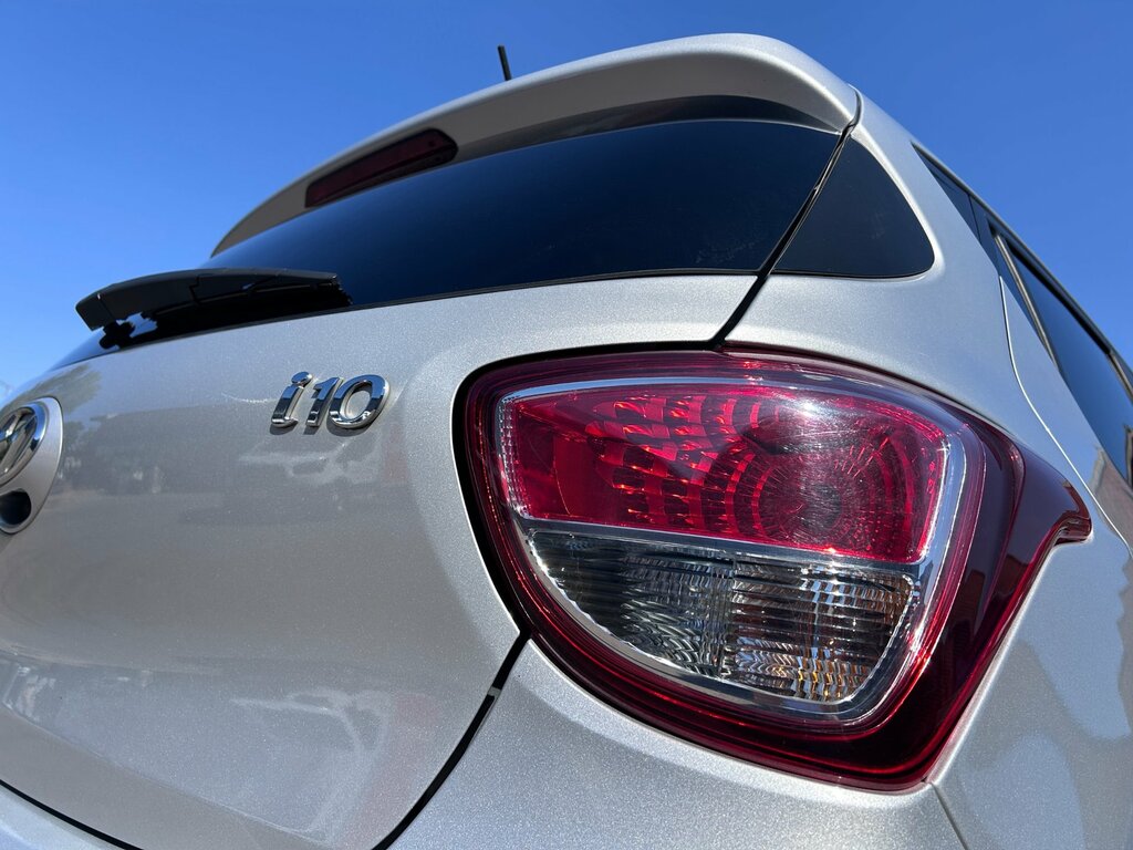 Hyundai I10 1.0 Premium Hatchback Euro 6 66 EA17HCJ Grey #2