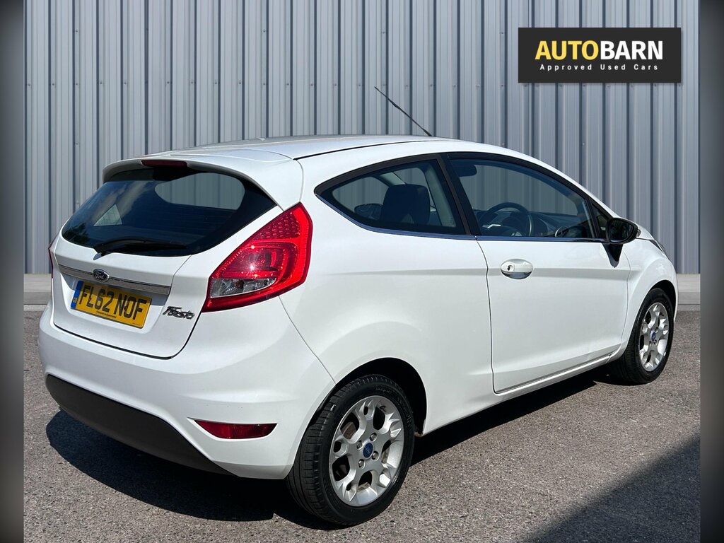 Ford Fiesta 1.25 Zetec Hatchback Euro 5 82 White #4