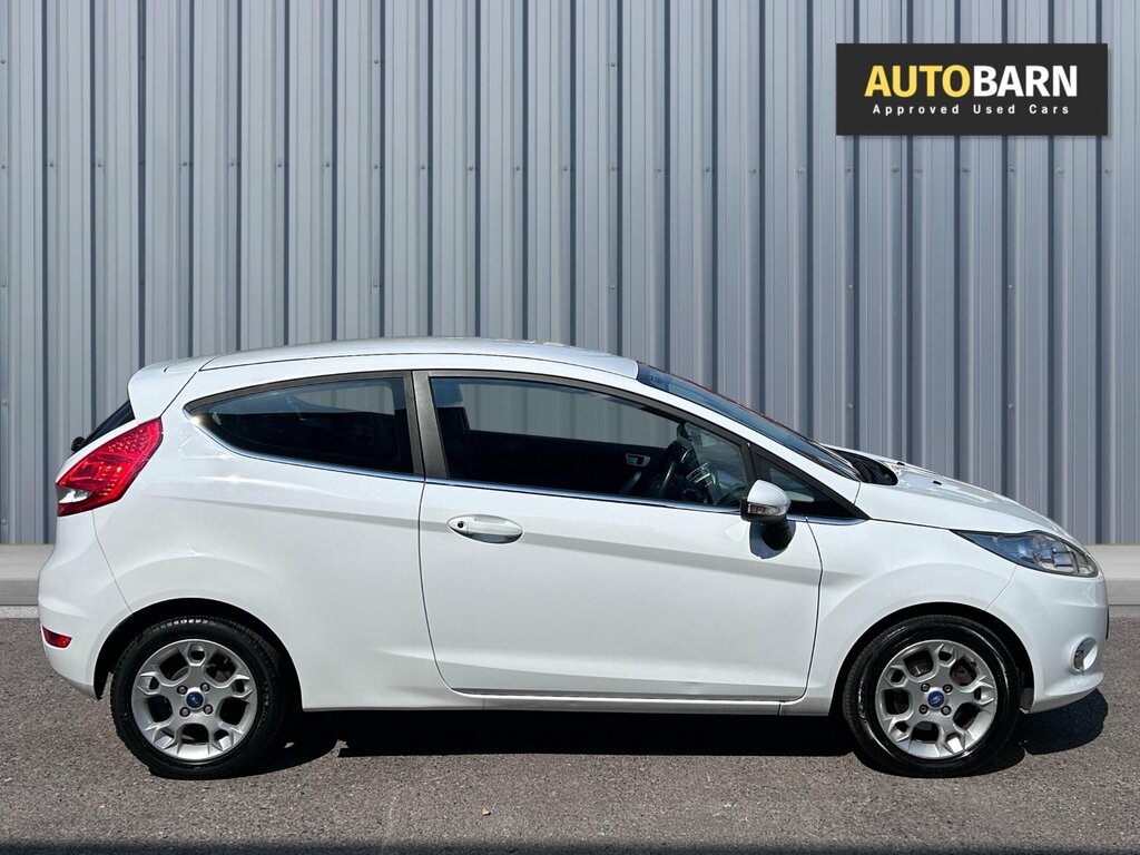 Ford Fiesta 1.25 Zetec Hatchback Euro 5 82 White #5