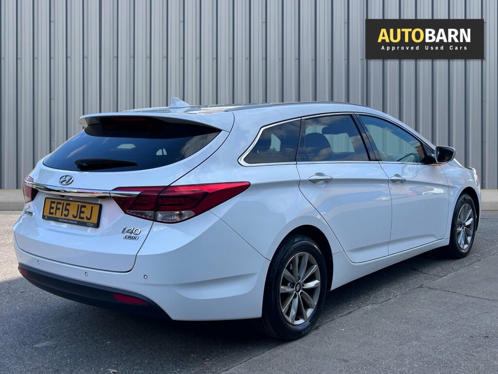 Hyundai I40 1.7 Crdi Blue Drive Se Nav Tourer Manua White #3