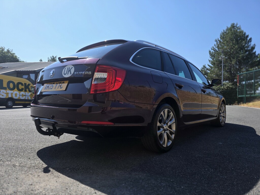 Skoda Superb 2.0 Tdi Se Business Red #6