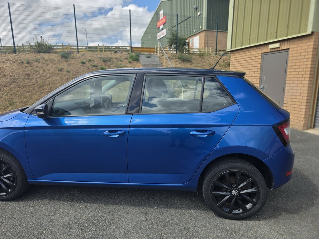 Skoda Fabia 1.0 Colour Edition Blue #4