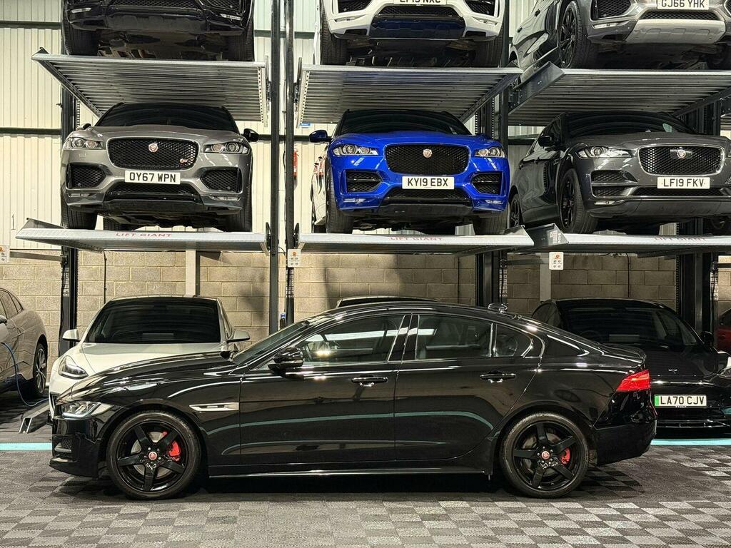 Jaguar XE 2.0I Gpf R-sport Euro 6 Ss Black #4