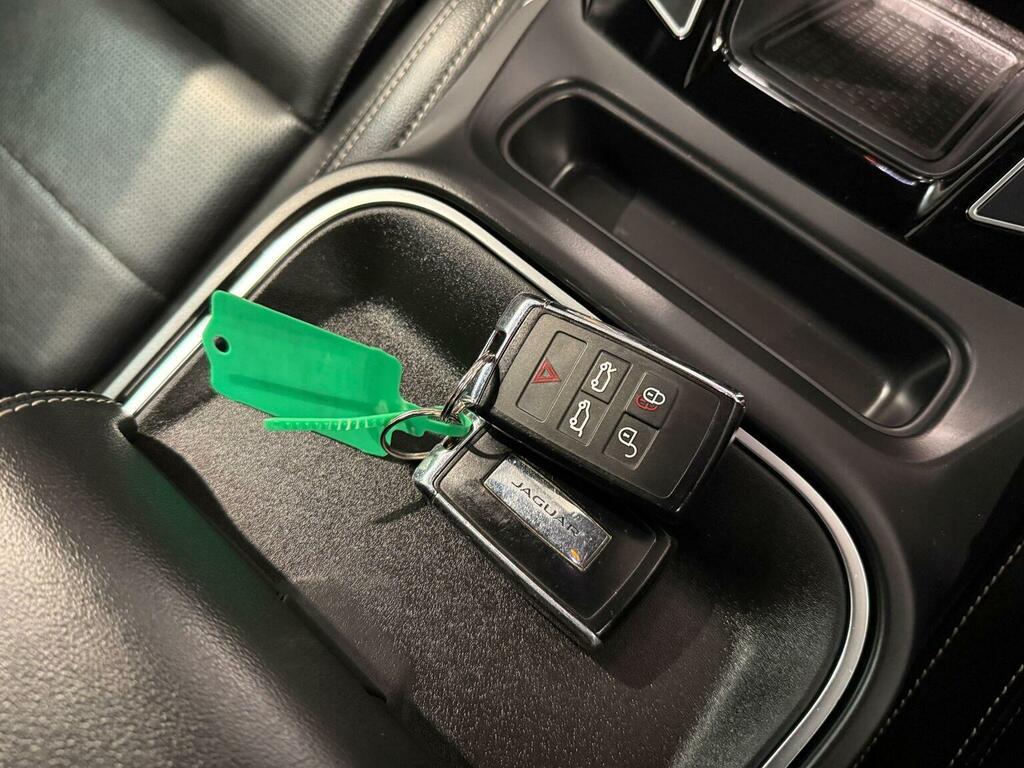 Jaguar I-Pace Electric Grey #60