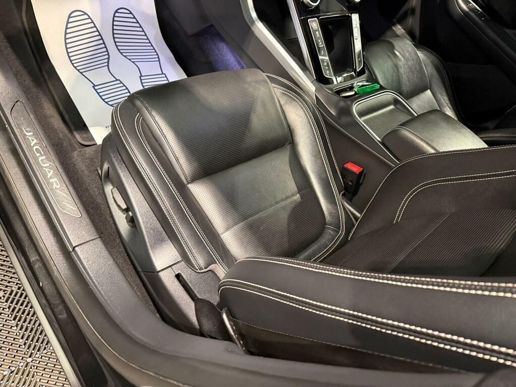 Jaguar I-Pace Electric Grey #40