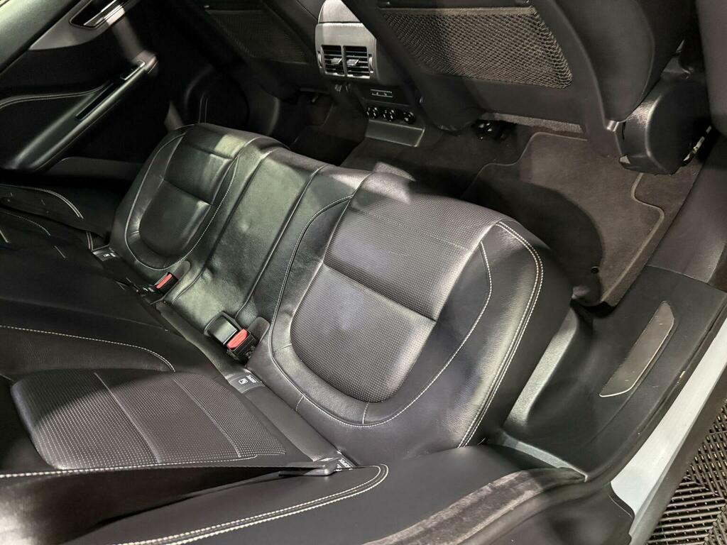 Jaguar F-Pace I4 Chequered Flag Awd White #28