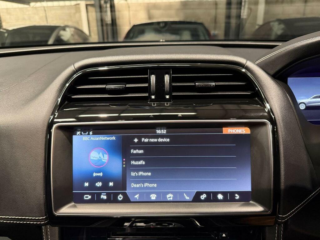 Jaguar F-Pace I4 Chequered Flag Awd White #53