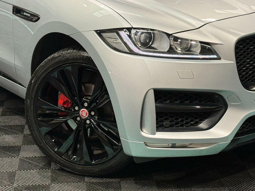 Jaguar F-Pace I4 Chequered Flag Awd White #9