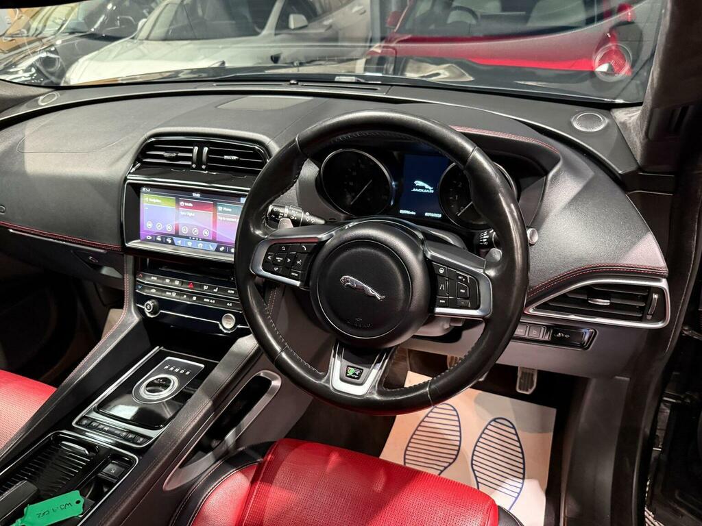 Jaguar F-Pace 2.0D Portfolio Awd Black #23