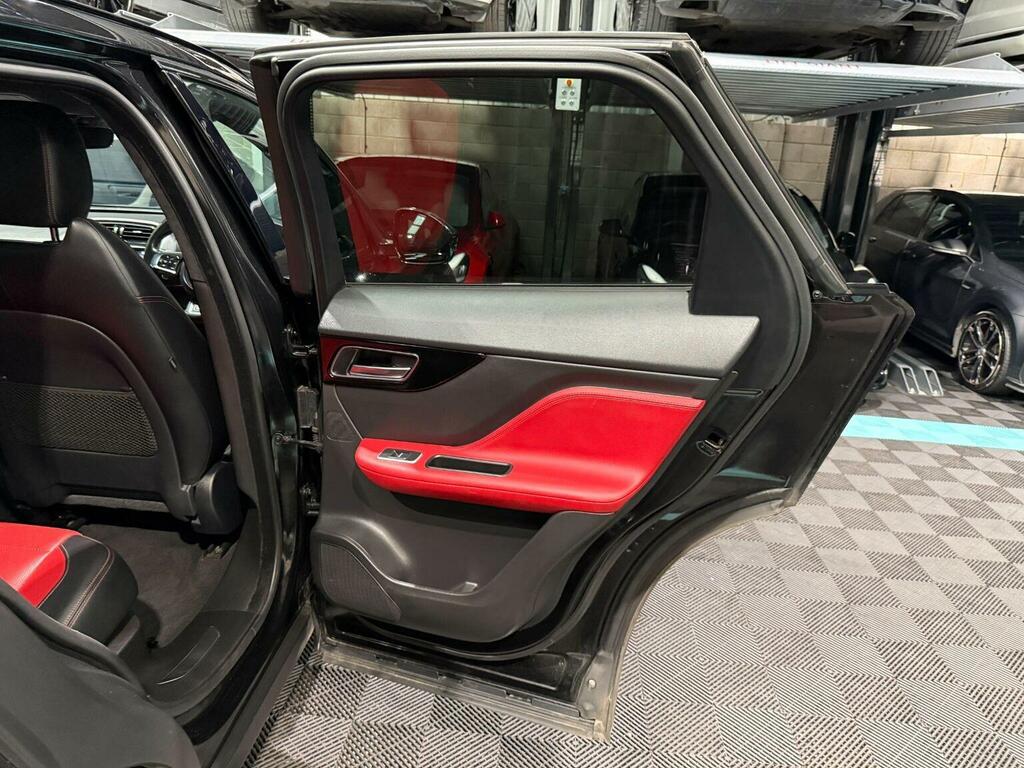 Jaguar F-Pace 2.0D Portfolio Awd Black #31