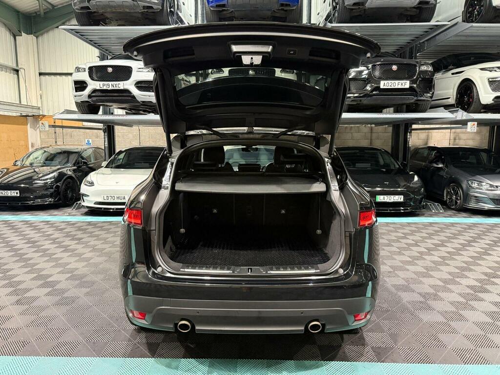Jaguar F-Pace 2.0D Portfolio Awd Black #33